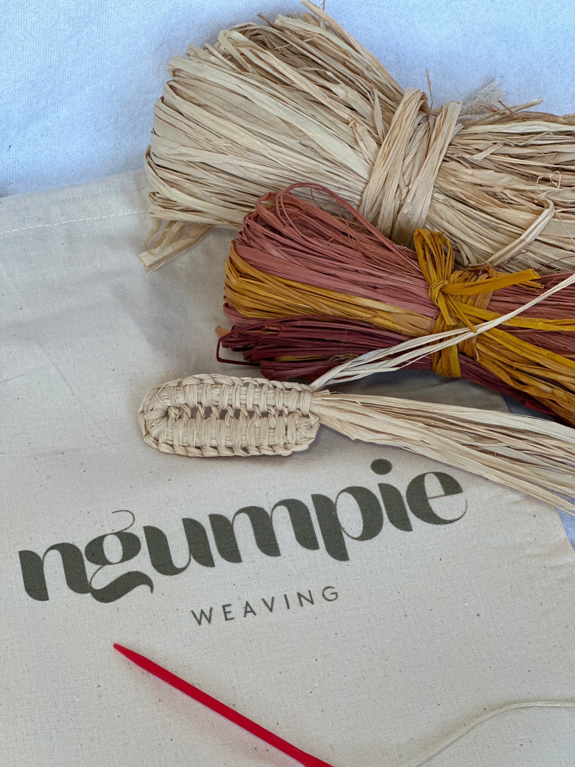Aboriginal Weaving Kit (Instructions included) – Ngumpie Weaving